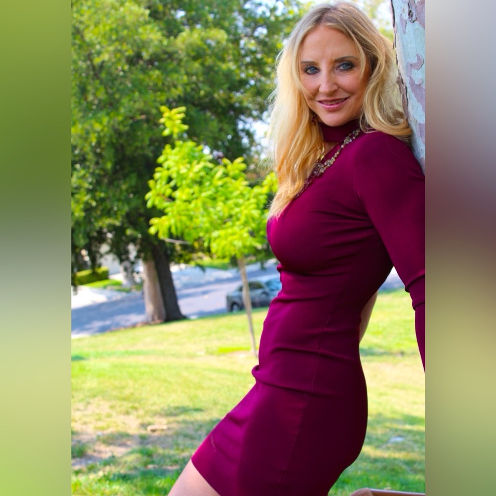 Open shoulder, burgundy, fitted boutique dress